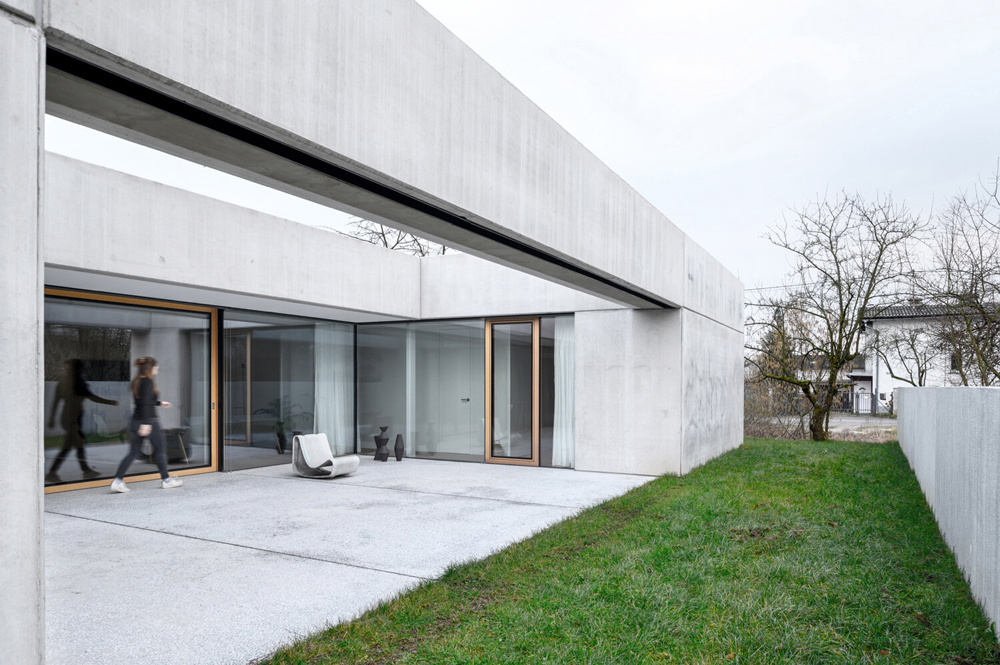 House for a Ceramic Designer