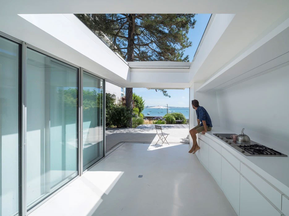 Topless House