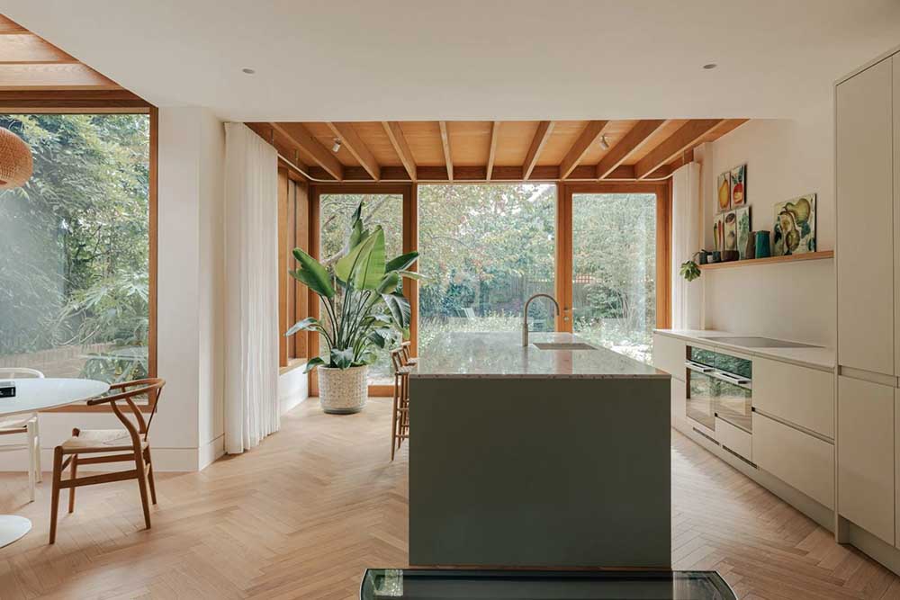 ROAR Architects